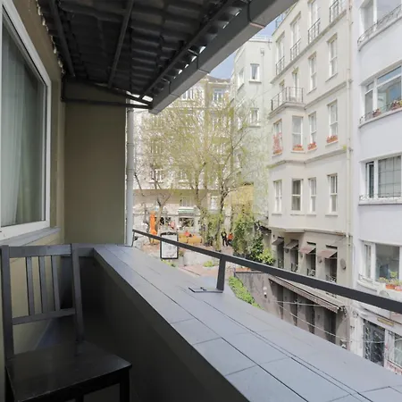 Triplex In The Heart Of Taksim For Big Groups And Familes Appartamento