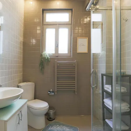Triplex In The Heart Of Taksim For Big Groups And Familes דירה *