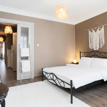 דירה Triplex In The Heart Of Taksim For Big Groups And Familes