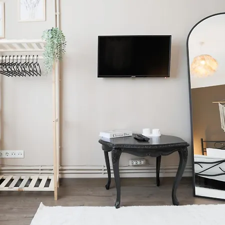 Triplex In The Heart Of Taksim For Big Groups And Familes דירה *