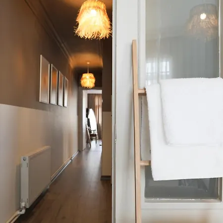 Triplex In The Heart Of Taksim For Big Groups And Familes דירה *