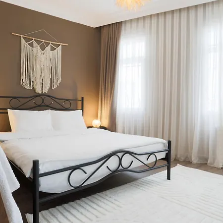 דירה Triplex In The Heart Of Taksim For Big Groups And Familes *