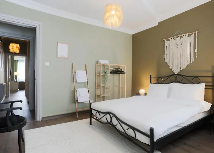 Appartamento Triplex In The Heart Of Taksim For Big Groups And Familes *