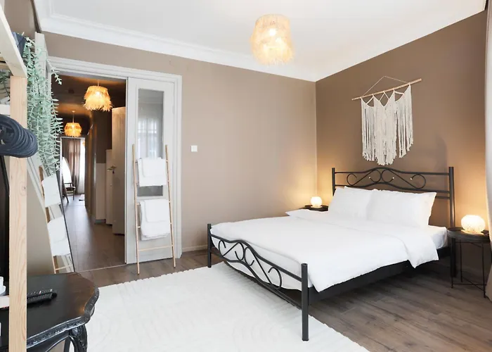 Appartamento Triplex In The Heart Of Taksim For Big Groups And Familes