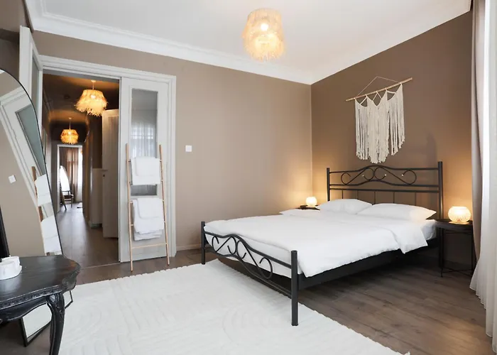 Appartamento Triplex In The Heart Of Taksim For Big Groups And Familes