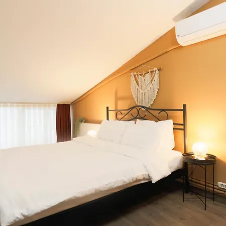 Apartamento Triplex In The Heart Of Taksim For Big Groups And Familes