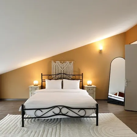 Appartamento Triplex In The Heart Of Taksim For Big Groups And Familes